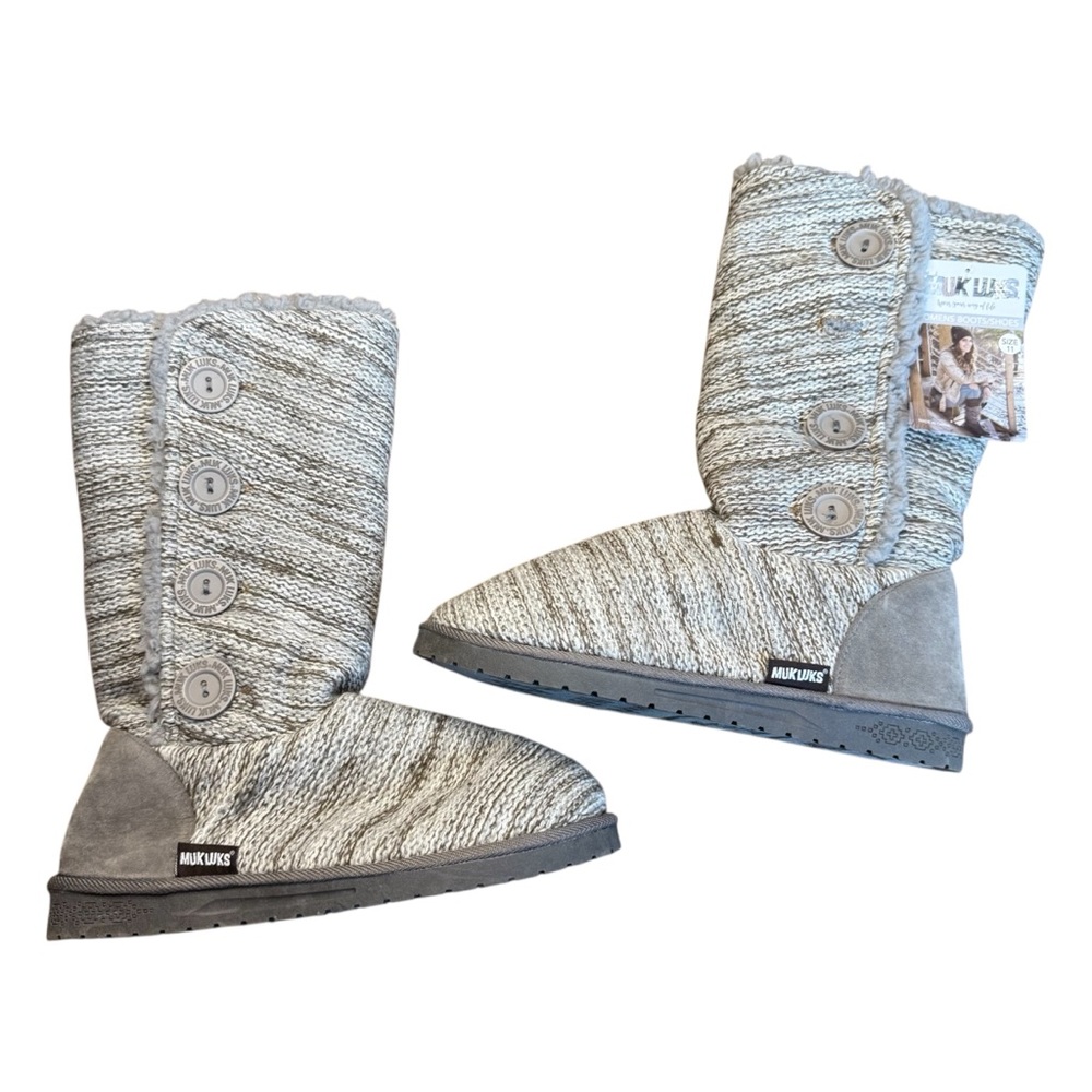 NWT Muk Luks Light Grey Boots Size 11